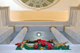 98100 - Capitol columns from below