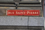 All Old Montreal street signs are red
