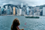 Thats the Star Ferry there....