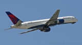 Delta Air Lines Boeing 757-232 N632DL