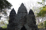 .. and faces on the other side of the gopura