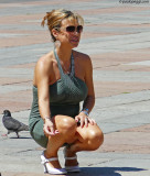 The pigeon and the blonde ...