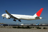JAPAN AIRLINES BOEING 777 300ER LAX RF IMG_3260.jpg