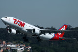 TAM AIRBUS A330 200 GRU RF IMG_4587.jpg