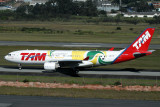 TAM AIRBUS A330 200 GRU RF IMG_4733.jpg