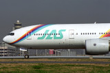 JAPAN AIR SYSTEM BOEING 777 200 HND RF 1606 4.jpg