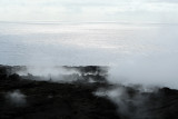 Sur la coule de lave davril 2007, aprs une nuit pluvieuse la coule de lave est encore plus fumante !