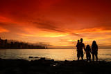 Família contemplando pôr-do-sol volta da jurema2