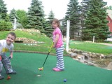 ellie_putt.jpg
