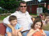 joe_kids_hayride.jpg