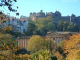 National Gallery with Edinburgh Castle in the back