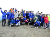 Large group at the top. Most people dont hike the loop.