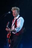 Brian Setzer R.jpg