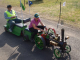 Small traction engine