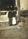 Hong Hanh-Minh Thu-Trung-Dinh ...