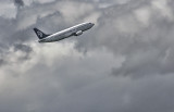 Air New Zealand Boeing 737 shortly after take off
