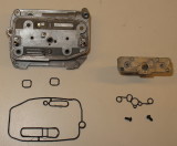 Keihin FCR Gaskets at Middle of Carburetor.jpg