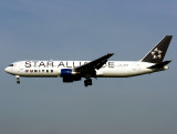 B767-300  N653UA