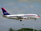 B737-200  N315DL
