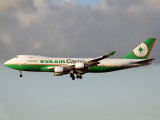 B747-400F  B-16483