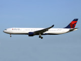 A330-300  N814NW