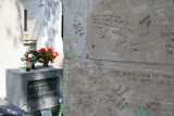 Cemetery du Pere-Lachaise - Jim Morrisons Grave