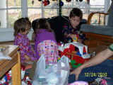 Christmas 2010 018.JPG