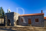 A Torre Sineira e a Casa Paroquial (MN)