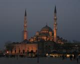 Yeni Cami by night.jpg