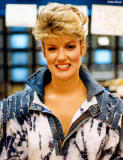 1987 - Mary Hart, co-host of Entertainment Tonight at Miami International Airport