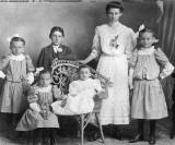 my grandmother and her mother and siblings