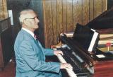 Dad at piano 9-20-87