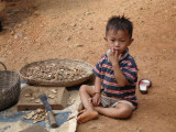 bambino cambogiano 2.jpg