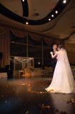 newlyweds dance