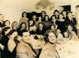 Seder at the house of grandma Anna and grandpa Louis  - the whole family - mothers side (1941)