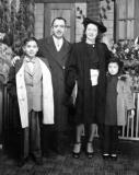 Richards uncle Harry, aunt Adelle, & cousins Alan & Judie - fathers side (late 1940s)