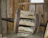 Mechanism for transferring power to the millstone