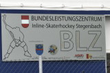 und im Sportzentrum für Inline-Skatehockey