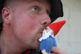 PBASER JASON ELLIS  KISSES HENRY THE GNOME