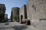 Diyarbakir Entrance to Içkale 8039.jpg