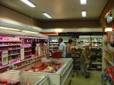 Shoppers at Spar - Eivindvik