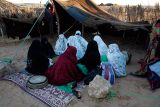 060309-214 Tuareg women w.jpg