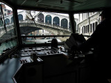 Approaching the Ponte di Rialto on the vaporetto .. 2658