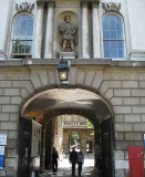 henry viii arch st bartholomews hospital