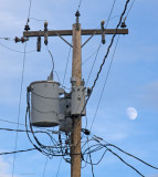 z P1060787 Lunar juxtaposition in Estes Park.jpg