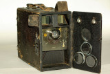 quarter_plate_magazine_camera