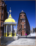 IRELAND - CO.ANTRIM - BELFAST - THE JAFFE FOUNTAIN WITH BITTLES BAR AND ALBERT CLOCK