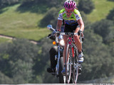 Kristin Armstrong on final climb to win