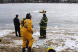 20080108_bridgeport_conn_fd_ice_rescue_training_lake_forest_DP_ 082.jpg