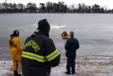 20080108_bridgeport_conn_fd_ice_rescue_training_lake_forest_DP_ 097.jpg